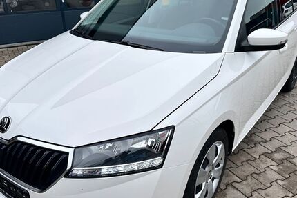 Skoda Fabia 59.000 km 11.800 &euro; Oberhausen 46145