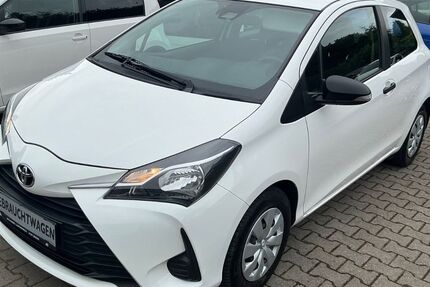 Toyota Yaris 96.000 km 8.450 &euro; Moers 47447