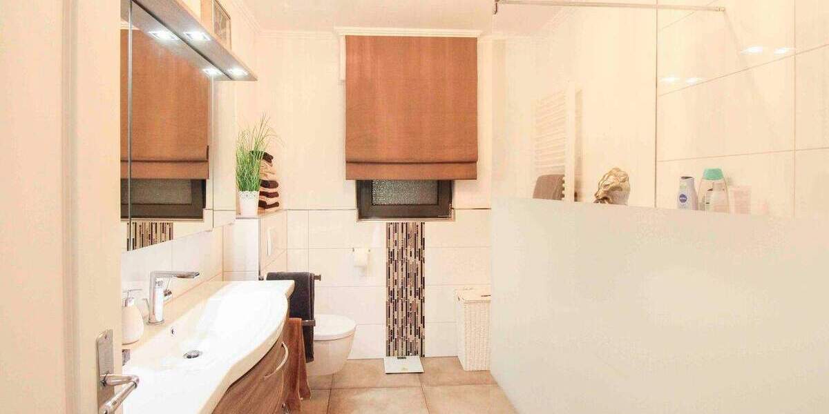 Einfamilienhaus Moers Scherpenberg - 4 Zimmer, 113 m&sup2;, 469.000&euro; | Angebot:25737922