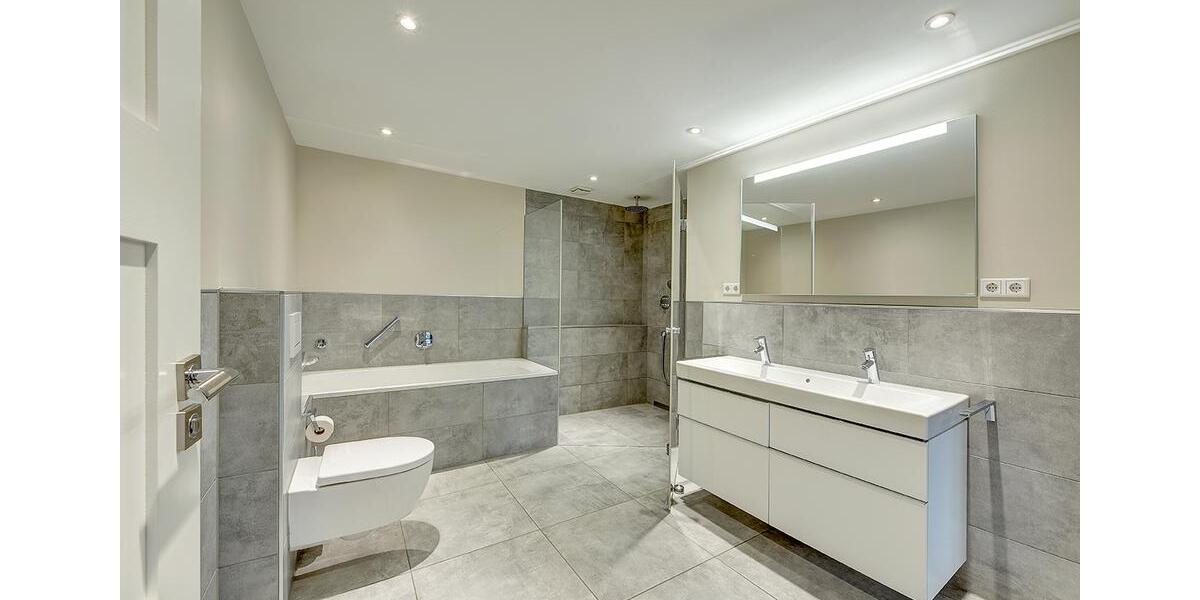 Einfamilienhaus Düsseldorf Pempelfort - 4 Zimmer, 234 m&sup2;, 3.950&euro; | Angebot:24803544