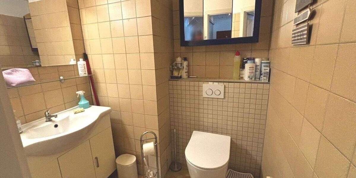 Etagenwohnung Krefeld Cracau - 3 Zimmer, 95 m&sup2;, 169.000&euro; | Angebot:25741183