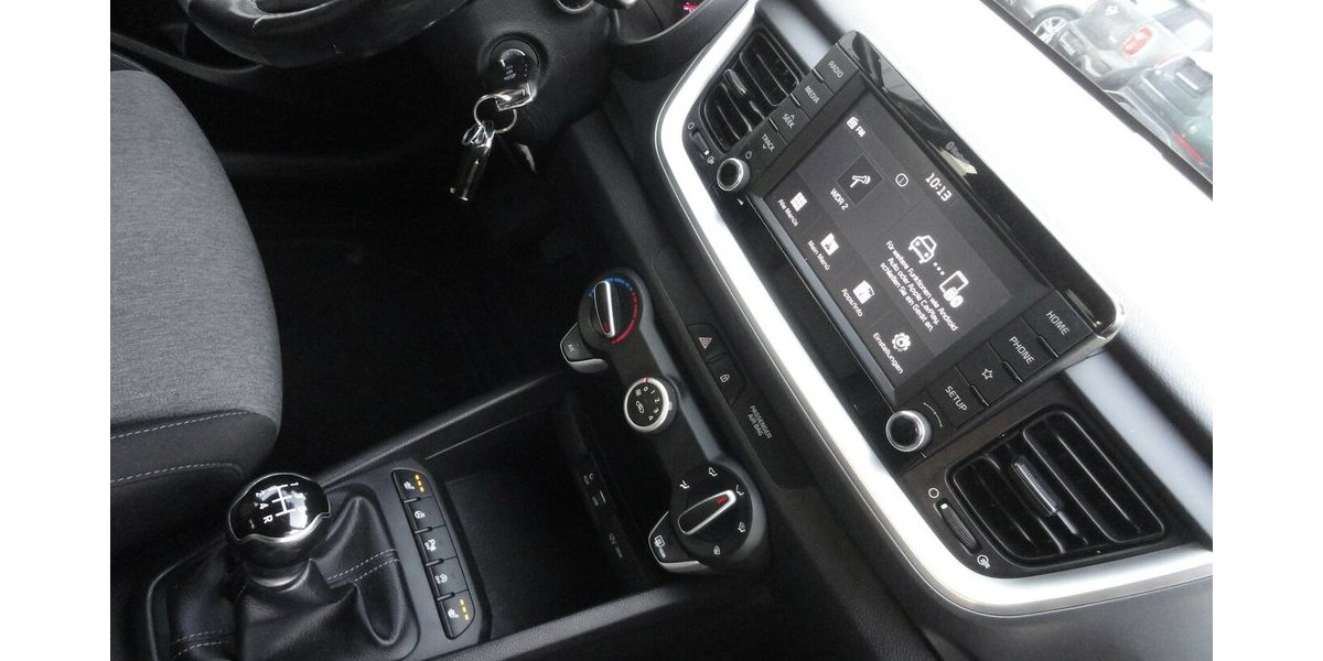 Kia Stonic 1,2 Edition7- Klima SHZ PDC Alu 33Tk,1 Hd 33.000 km 13.999 &euro; Neuss 41462