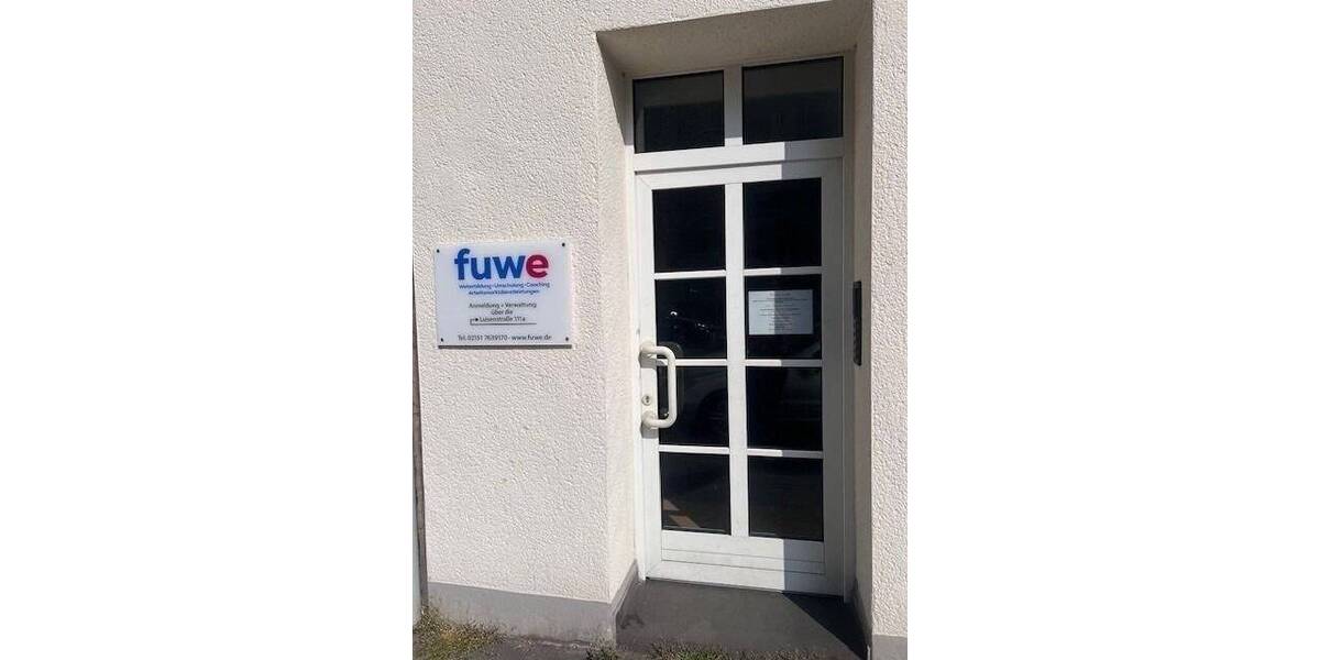 Gewerbeobjekt Krefeld Cracau - 3 Zimmer, 125 m&sup2;, 1.060&euro; | Angebot:26555087