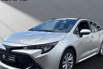 Toyota Corolla 34.420 km 24.471 &euro; Duisburg 47055