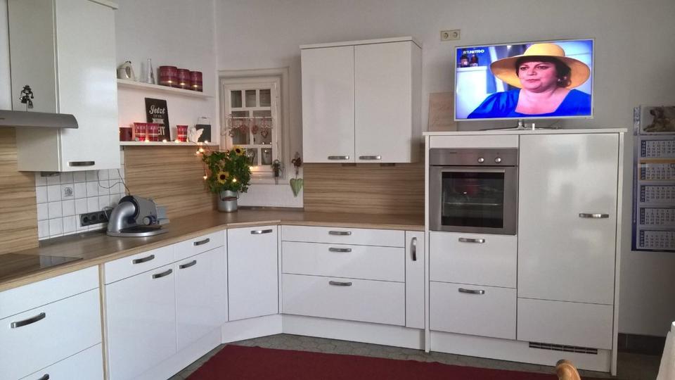 Bauernhaus, Landhaus Wachtendonk - 7 Zimmer, 250 m&sup2;, 1.950&euro; | Angebot:25378282