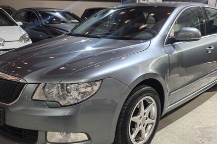Skoda Superb 175.000 km 5.500 &euro; Voerde 46562
