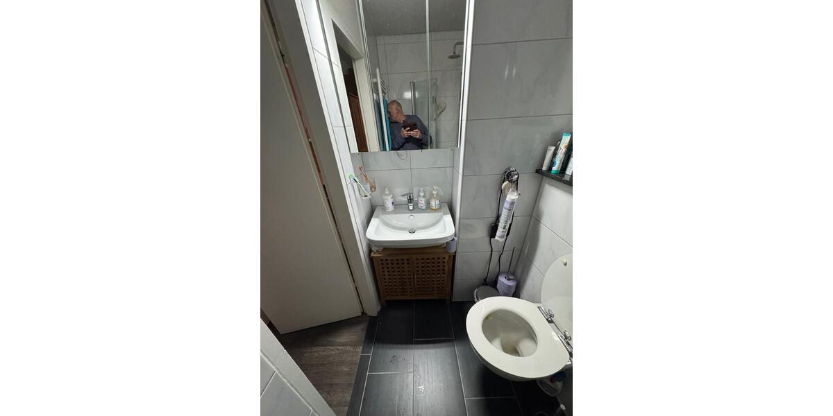 Erdgeschoßwohnung Krefeld - 2.5 Zimmer, 60 m&sup2;, 420&euro; | Angebot:25862475