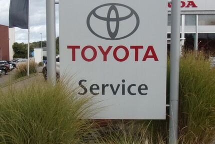 Toyota C-HR 110.805 km 19.700 &euro; Ratingen 40882