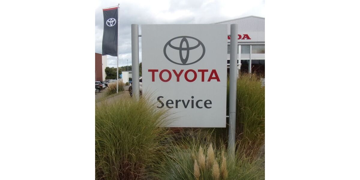 Toyota C-HR 110.805 km 19.700 &euro; Ratingen 40882