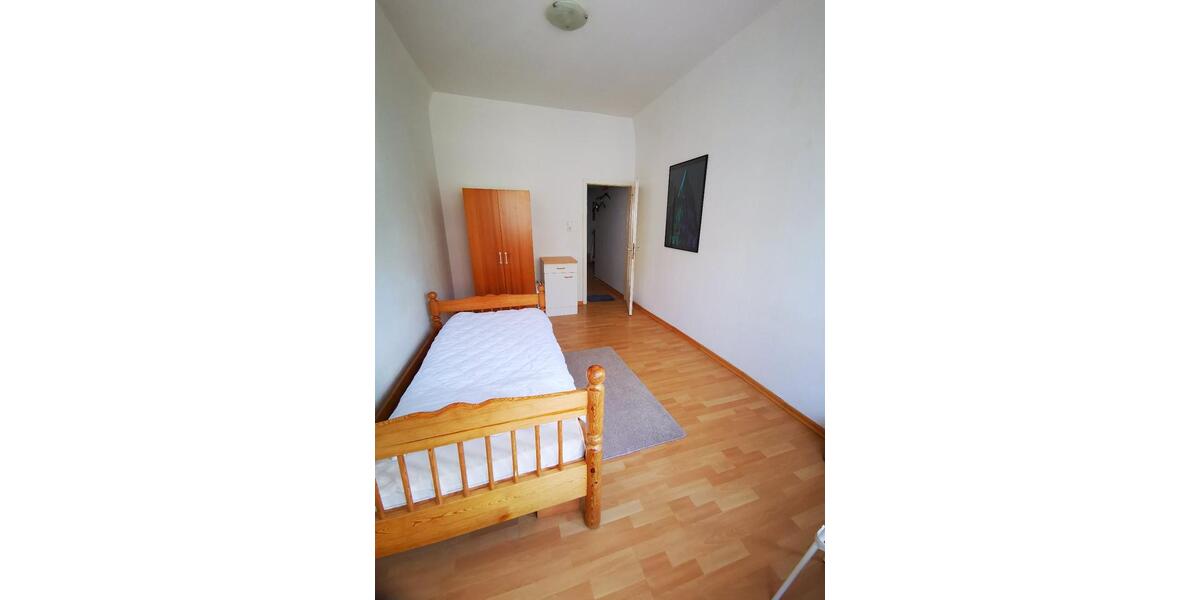 Etagenwohnung Düsseldorf Pempelfort - 1 Zimmer, 52 m&sup2;, 500&euro; | Angebot:25948981
