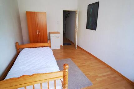 Wohnung Düsseldorf Pempelfort - 1 Zimmer, 52 m&sup2;, 500&euro; | Angebot:25948981