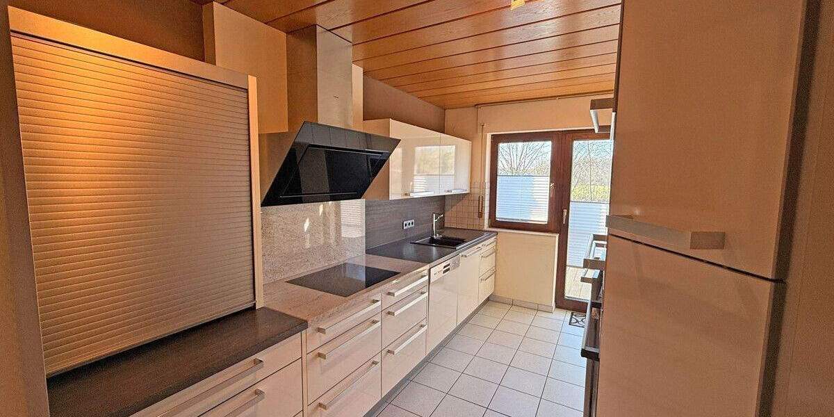 Etagenwohnung Dinslaken Bruch - 4 Zimmer, 115 m&sup2;, 259.000&euro; | Angebot:25684457