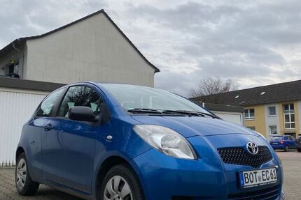 Toyota Yaris 213.000 km 2.000 &euro; Bottrop 46238