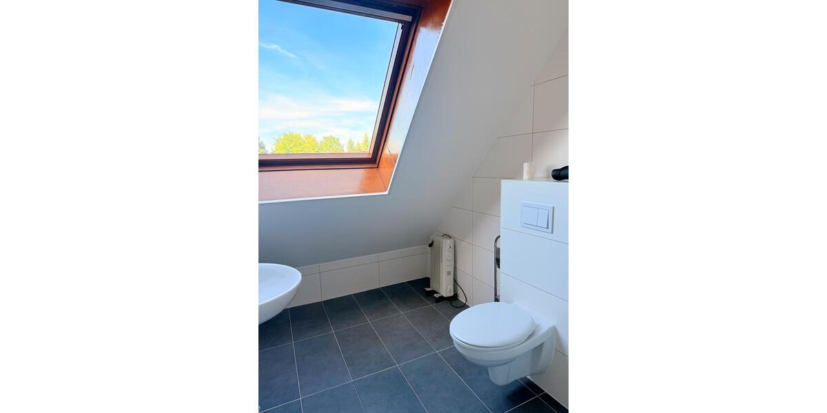 Dachgeschoßwohnung Krefeld Benrad - 2 Zimmer, 50 m&sup2;, 799&euro; | Angebot:26705006