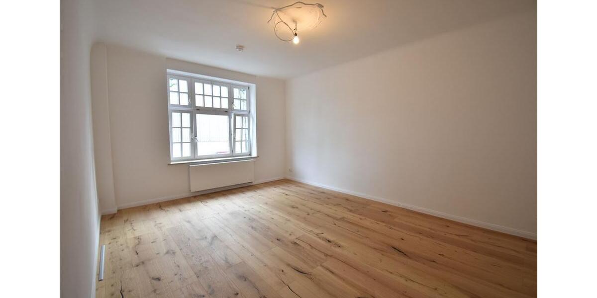 Etagenwohnung Düsseldorf Heerdt - 2 Zimmer, 75 m&sup2;, 1.450&euro; | Angebot:22619460