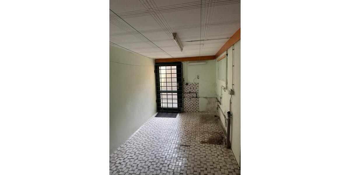 Reihenhaus Willich - 7 Zimmer, 130 m&sup2;, 350.000&euro; | Angebot:26037803