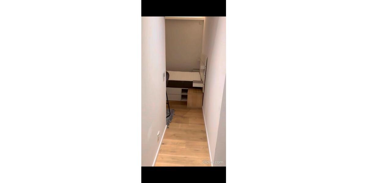 Etagenwohnung Düsseldorf Düsseltal - 1 Zimmer, 38 m&sup2;, 925&euro; | Angebot:26033808
