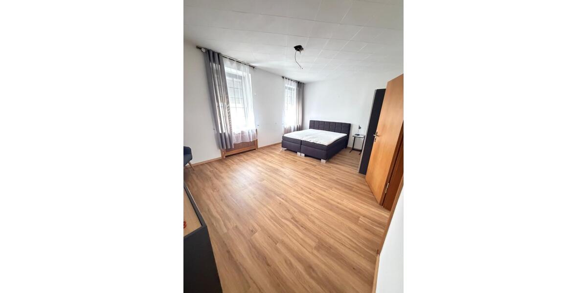 Etagenwohnung Neuss - 1 Zimmer, 42 m&sup2;, 700&euro; | Angebot:26611648