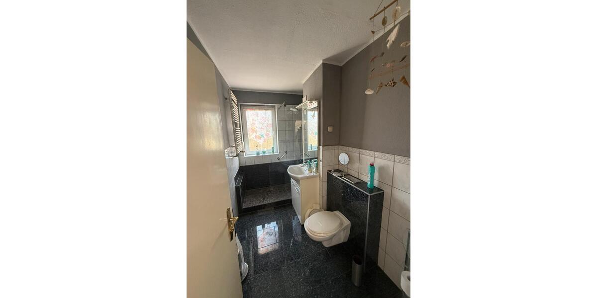 Etagenwohnung Essen Stadtbezirk IV - 2.5 Zimmer, 63 m&sup2;, 135.000&euro; | Angebot:25292803