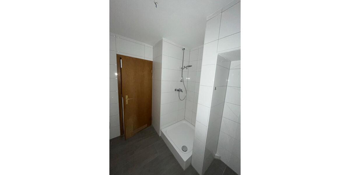 Dachgeschoßwohnung Dinslaken Lohberg - 2.5 Zimmer, 65 m&sup2;, 650&euro; | Angebot:25831746