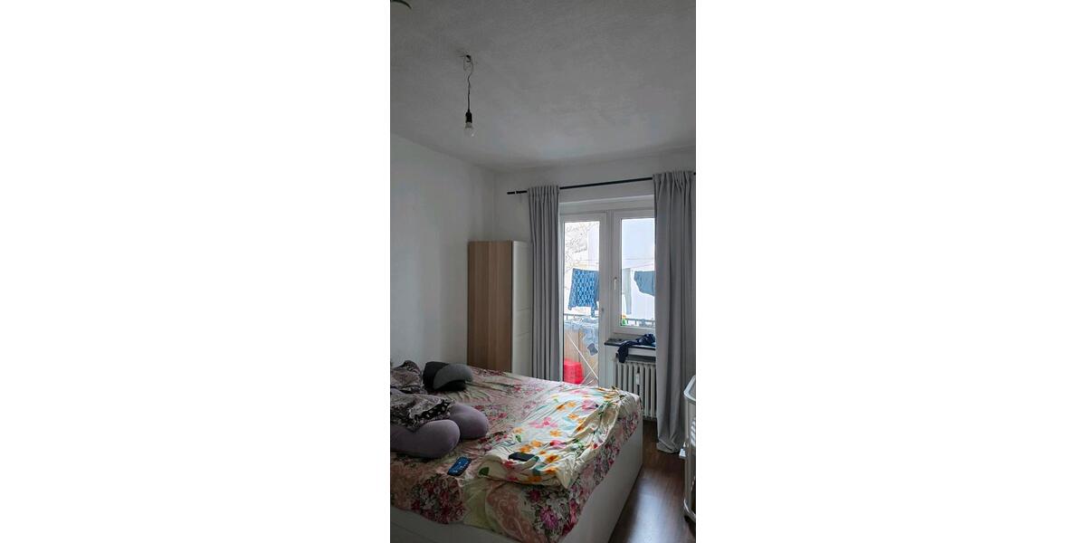 Etagenwohnung Düsseldorf Düsseltal - 2 Zimmer, 67 m&sup2;, 908&euro; | Angebot:25335124