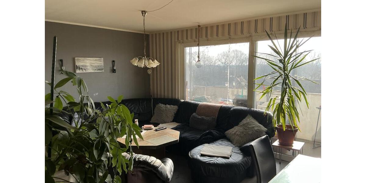 Etagenwohnung Voerde (Niederrhein) - 2.5 Zimmer, 65 m&sup2;, 320&euro; | Angebot:25837592