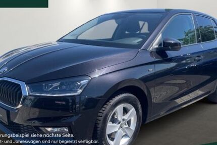 Skoda Fabia 12.000 km 23.999 &euro; Düsseldorf 40233