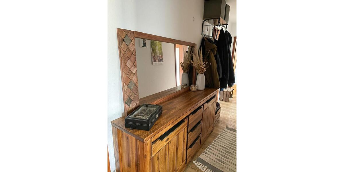 Dachgeschoßwohnung Düsseldorf Stadtbezirk 6 - 2 Zimmer, 65 m&sup2;, 1.350&euro; | Angebot:25995424