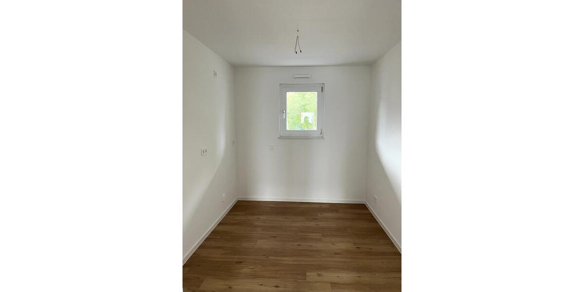 Etagenwohnung Essen Stadtbezirk V - 2 Zimmer, 65 m&sup2;, 668&euro; | Angebot:24565636