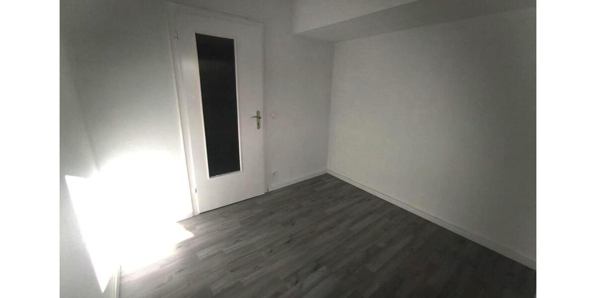 Etagenwohnung Wesel - 3 Zimmer, 84 m&sup2;, 820&euro; | Angebot:25961257