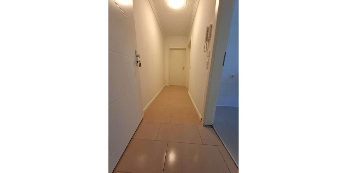 Etagenwohnung Krefeld - 1 Zimmer, 39 m&sup2;, 525&euro; | Angebot:25920231