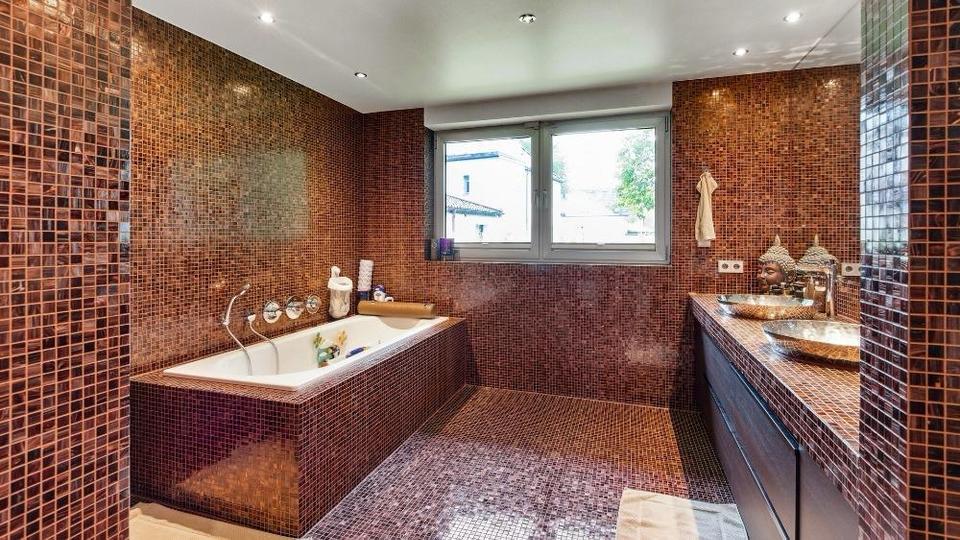 Villa Krefeld Benrad - 7 Zimmer, 305 m&sup2;, 2.199.000&euro; | Angebot:27083290