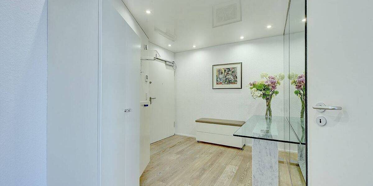 Etagenwohnung Düsseldorf Golzheim - 2 Zimmer, 65 m&sup2;, 385.000&euro; | Angebot:26731330