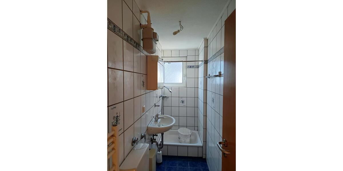 Dachgeschoßwohnung Essen Stadtbezirk V - 1 Zimmer, 35 m&sup2;, 250&euro; | Angebot:24676977