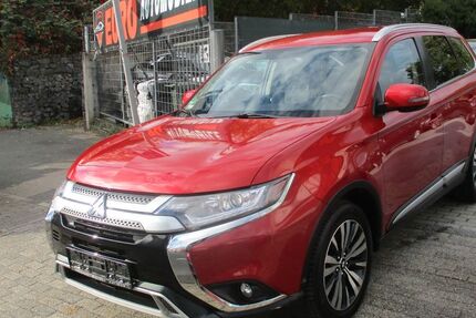 Mitsubishi Outlander 48.000 km 18.800 &euro; Oberhausen 46149