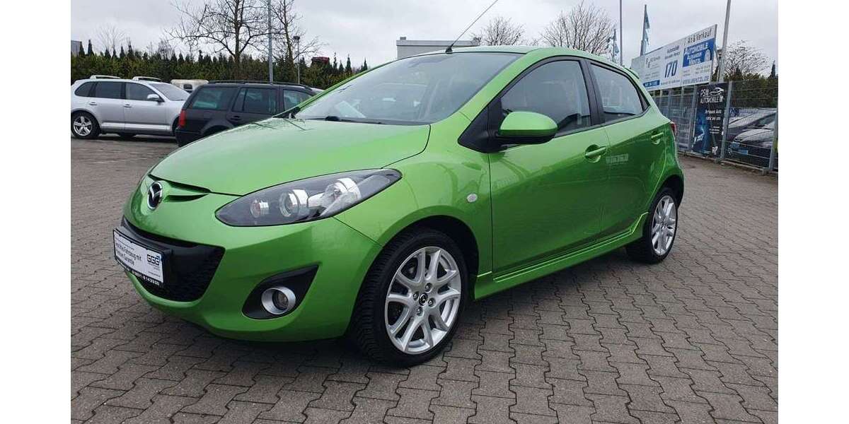 Mazda 2 99.304 km 7.499 &euro; Essen 45326