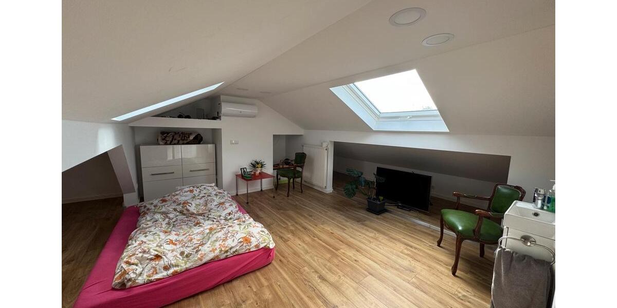 Einfamilienhaus Willich - 5 Zimmer, 430 m&sup2;, 1.900&euro; | Angebot:26645782