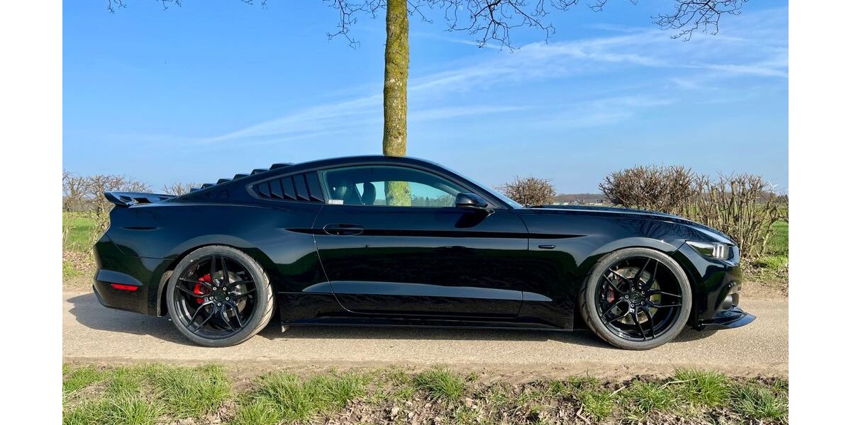 Ford Mustang 84.000 km 29.000 &euro; Nettetal 41334