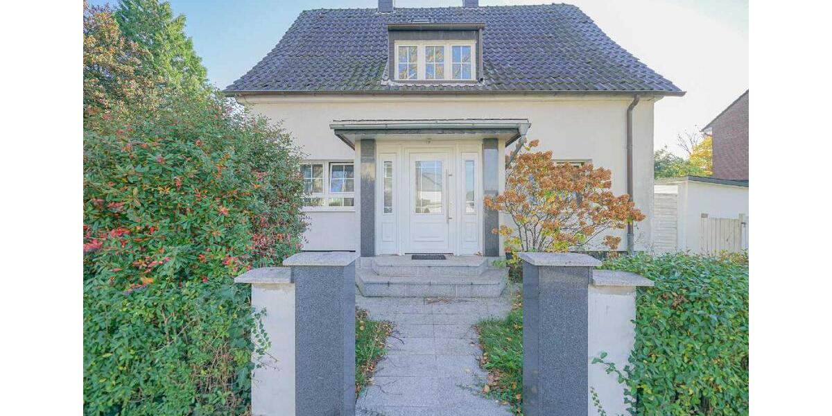 Einfamilienhaus Ratingen Tiefenbroich - 5 Zimmer, 220 m&sup2;, 2.500&euro; | Angebot:24815445