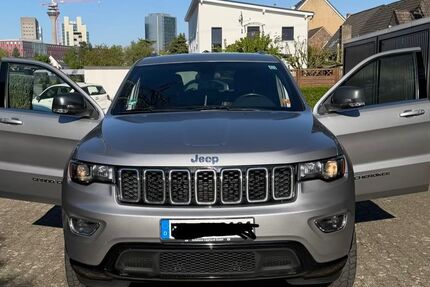 Jeep Grand Cherokee 132.000 km 19.000 &euro; Düsseldorf 40221