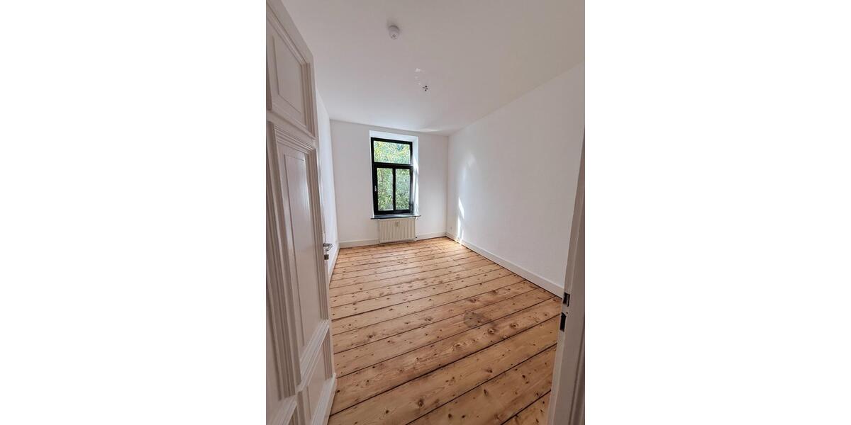 Etagenwohnung Nettetal - 4 Zimmer, 135 m&sup2;, 1.329&euro; | Angebot:26703023