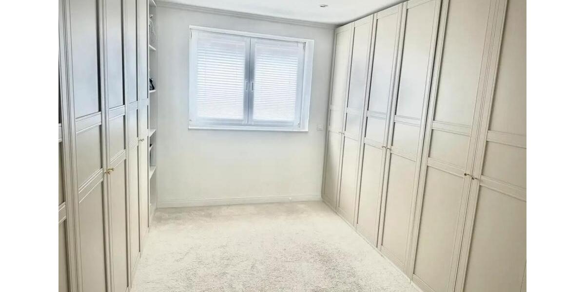 Einfamilienhaus Duisburg Rheinhausen - 12.5 Zimmer, 200 m&sup2;, 689.000&euro; | Angebot:24981451