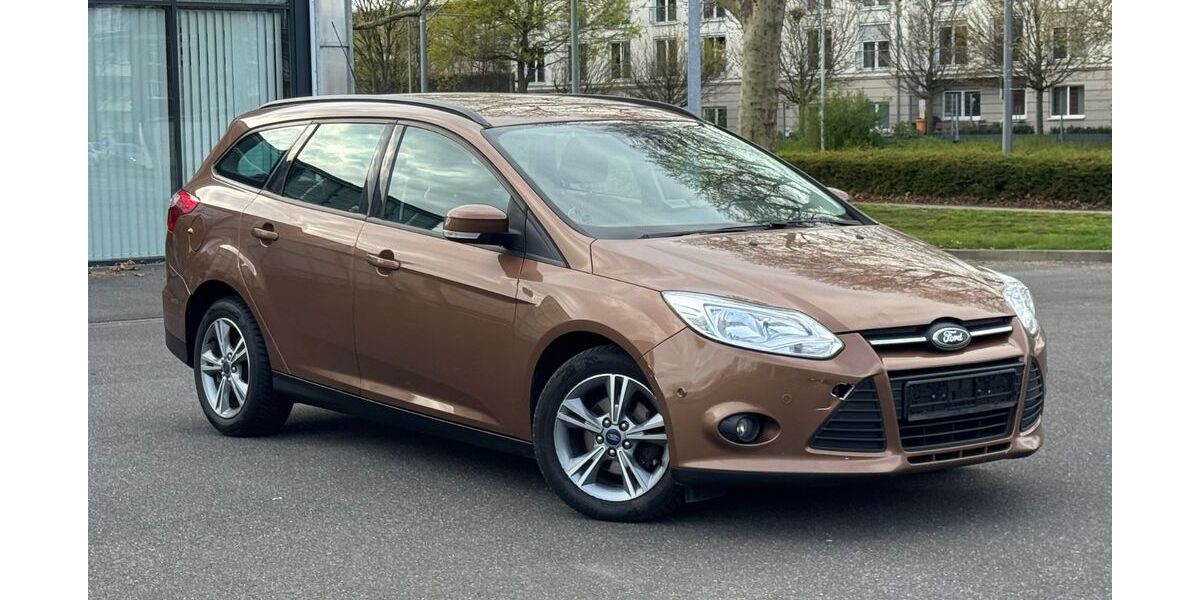Ford Focus 269.264 km 3.190 &euro; Krefeld 47804