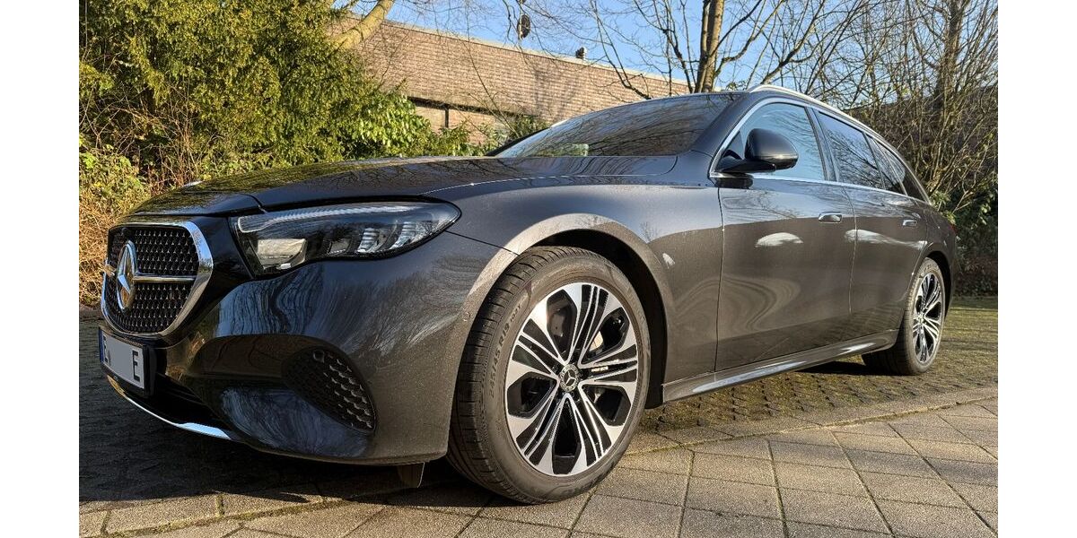 Mercedes-Benz E 300 21.400 km 46.000 &euro; Essen 45149