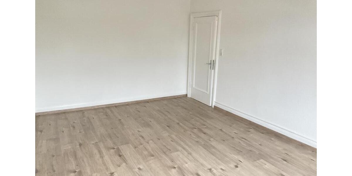 Etagenwohnung Duisburg Laar - 2 Zimmer, 75 m&sup2;, 619&euro; | Angebot:25149663
