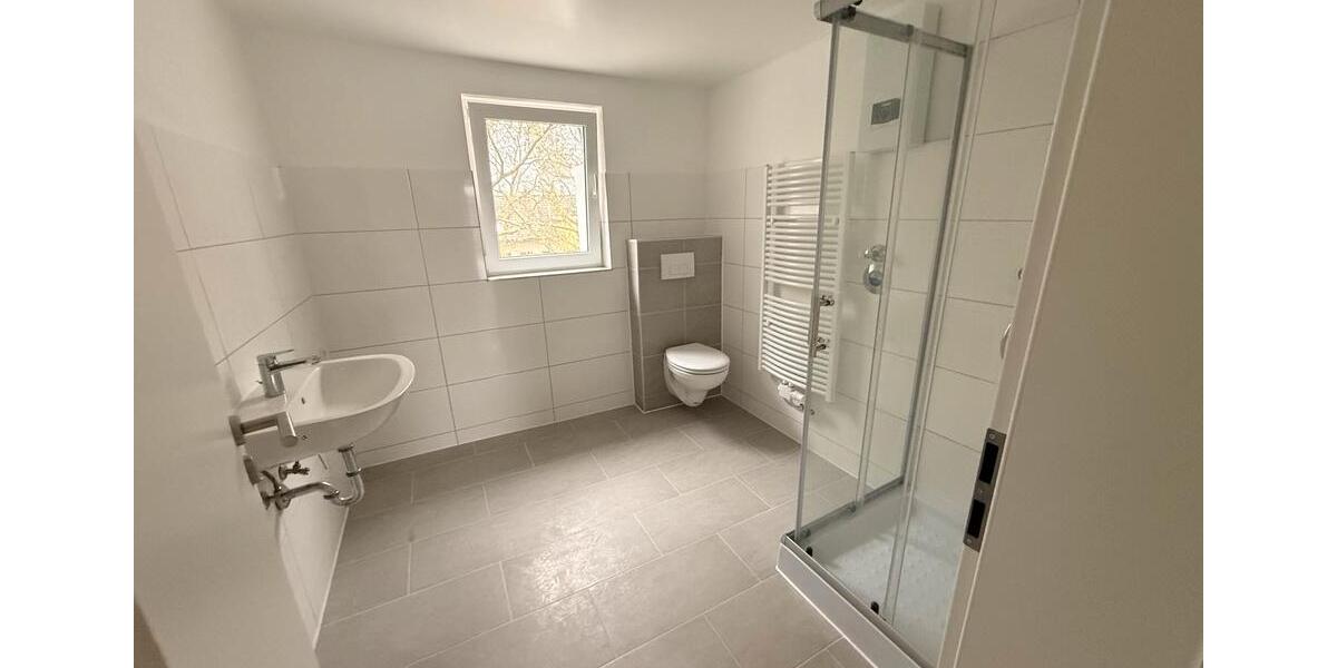 Etagenwohnung Duisburg Duisburg-Mitte - 2 Zimmer, 120 m&sup2;, 1.440&euro; | Angebot:25883659