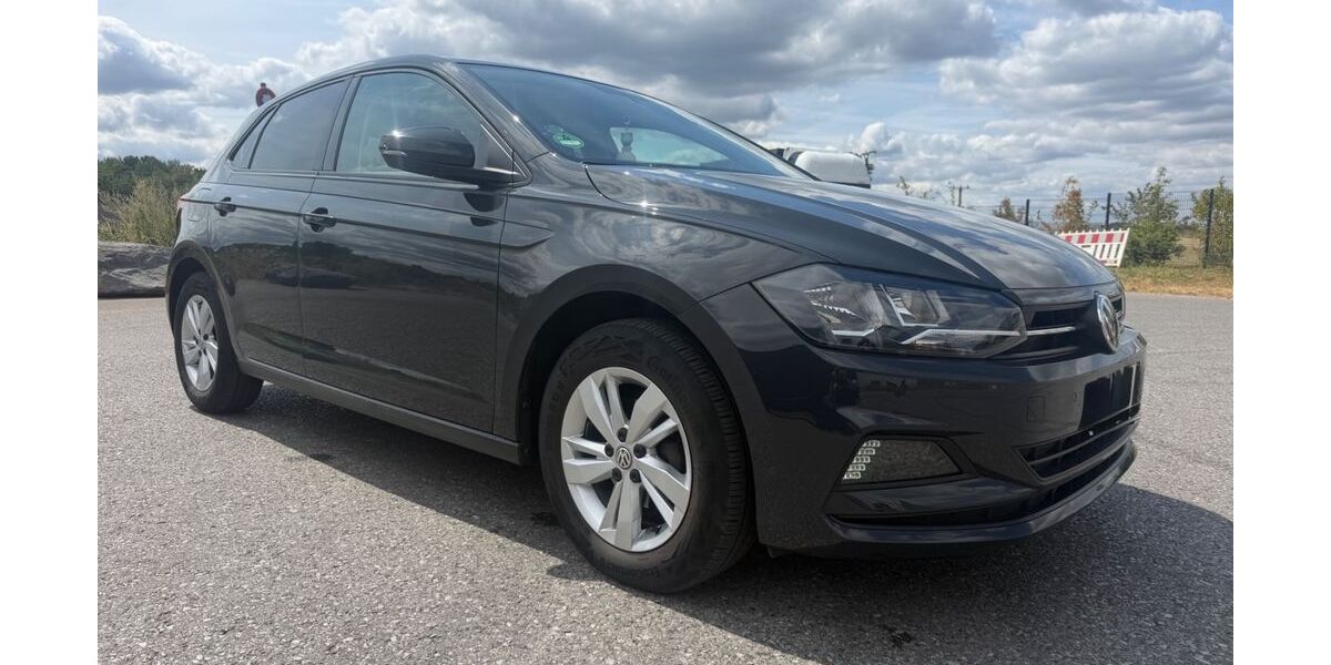 VW Polo 72.000 km 12.100 &euro; Düsseldorf 40470