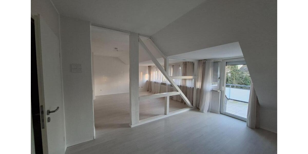 Dachgeschoßwohnung Gladbeck - 2 Zimmer, 73 m&sup2;, 511&euro; | Angebot:25936547