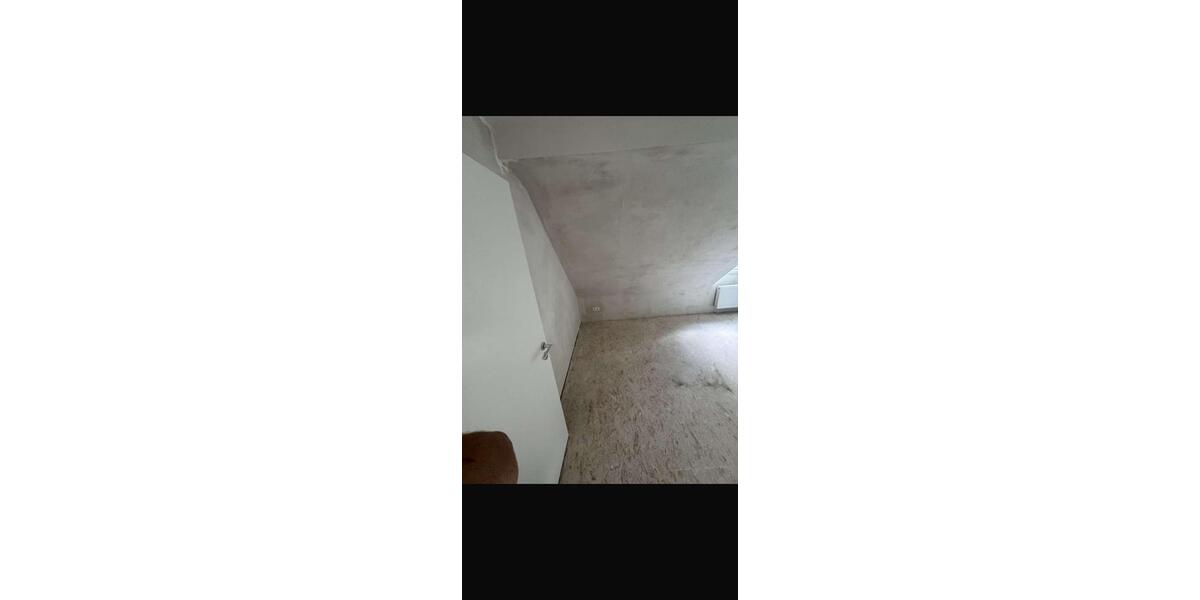 Dachgeschoßwohnung Duisburg Hochheide - 2 Zimmer, 40 m&sup2;, 532&euro; | Angebot:25753647