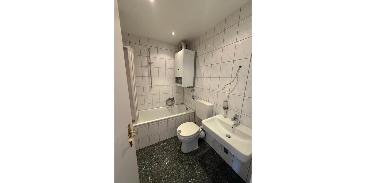 Etagenwohnung Essen Stadtbezirk III - 4 Zimmer, 93 m&sup2;, 1.020&euro; | Angebot:25923022